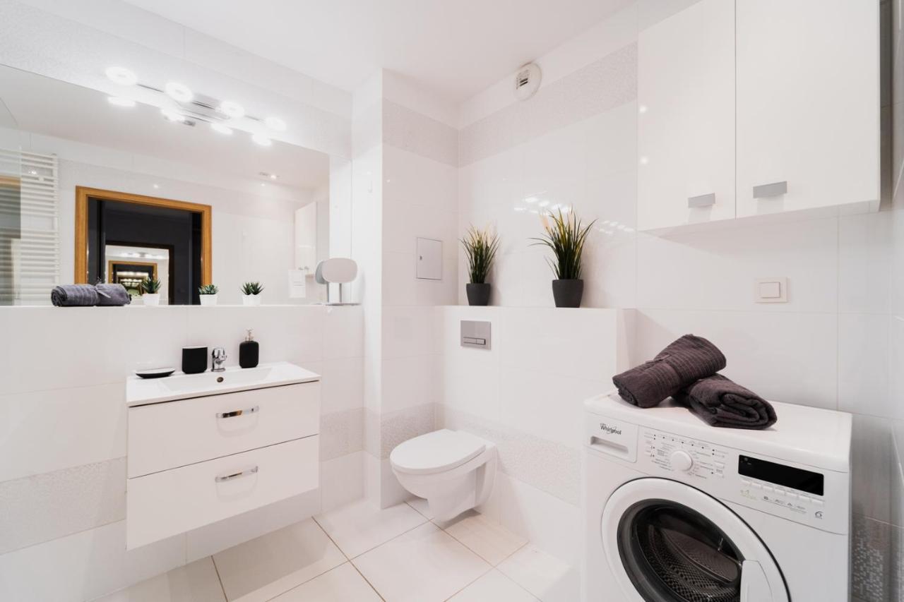 Apart City Center - 3 Rooms - Parking Place Βρότσλαβ Εξωτερικό φωτογραφία